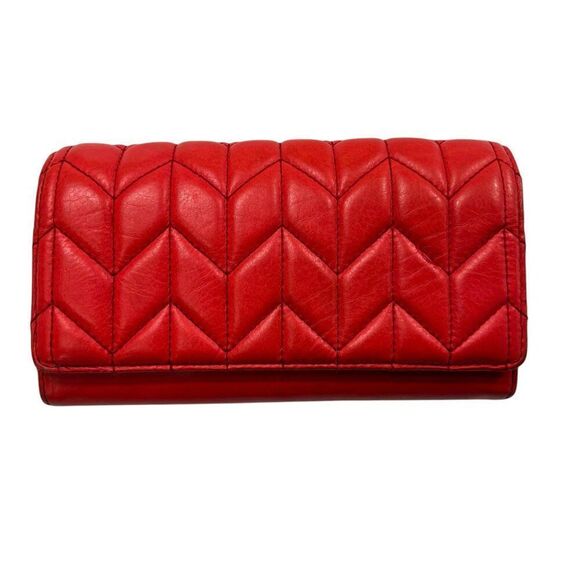 Fossil Logan Quilted Leather Flap Wallet in Cherry Red - Picture 1 of 10